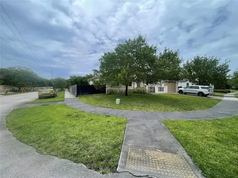 19701 SW 84th Court Cutler Bay FL 33189