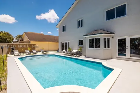 9650 SW 9th Court Pembroke Pines FL 33025