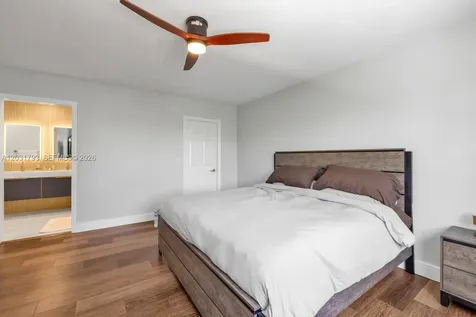 9650 SW 9th Court Pembroke Pines FL 33025