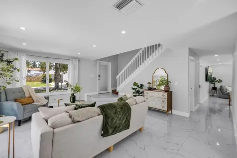 9650 SW 9th Court Pembroke Pines FL 33025