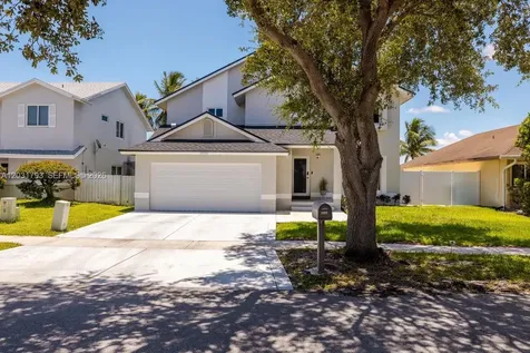 9650 SW 9th Court Pembroke Pines FL 33025