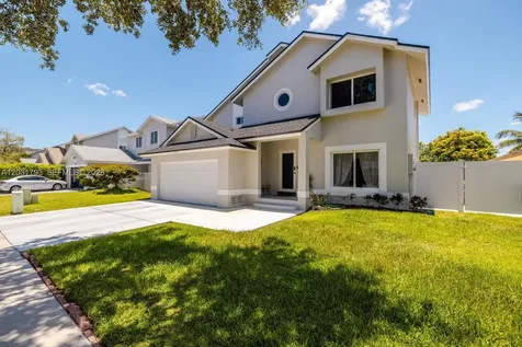 9650 SW 9th Court Pembroke Pines FL 33025