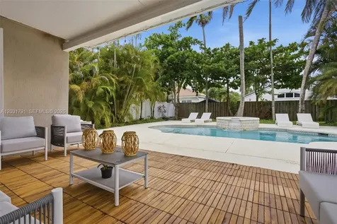 19185 NW 22nd Street Pembroke Pines FL 33029