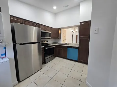 2231 SW 80th Terrace Miramar FL 33025