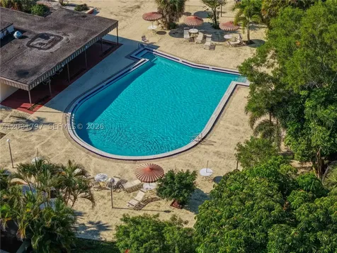 7100 NW 17th Street Plantation FL 33313