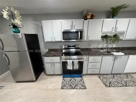 2698 NW 60th Way Sunrise FL 33313