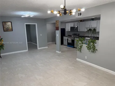 2698 NW 60th Way Sunrise FL 33313