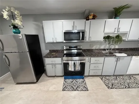 2698 NW 60th Way Sunrise FL 33313