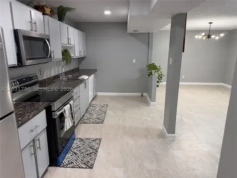 2698 NW 60th Way Sunrise FL 33313
