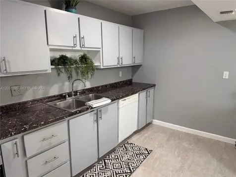 2698 NW 60th Way Sunrise FL 33313