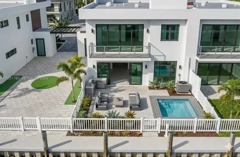 4636 SW 32nd Avenue Dania Beach FL 33312
