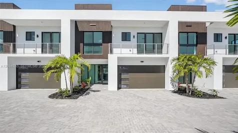 4636 SW 32nd Avenue Dania Beach FL 33312