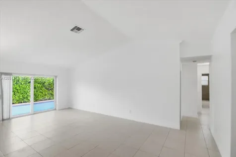 9349 NW 47th Street Sunrise FL 33351