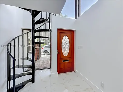 2216 NE 18th Avenue Wilton Manors FL 33305
