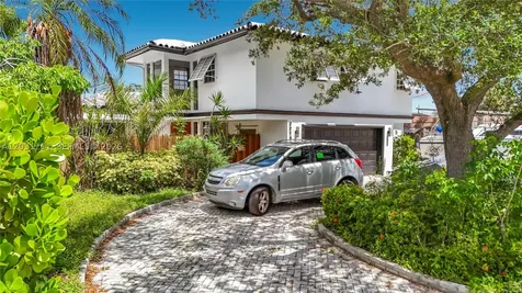 2216 NE 18th Avenue Wilton Manors FL 33305