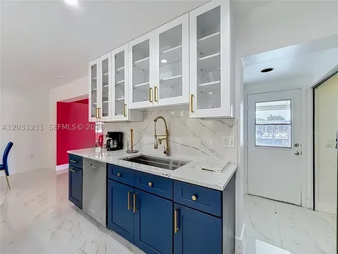 2216 NE 18th Avenue Wilton Manors FL 33305