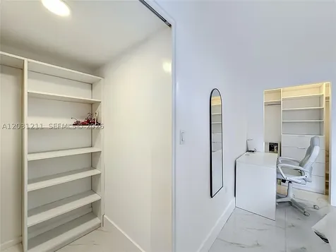 2216 NE 18th Avenue Wilton Manors FL 33305