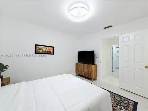 2216 NE 18th Avenue Wilton Manors FL 33305