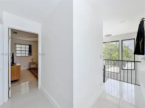 2216 NE 18th Avenue Wilton Manors FL 33305