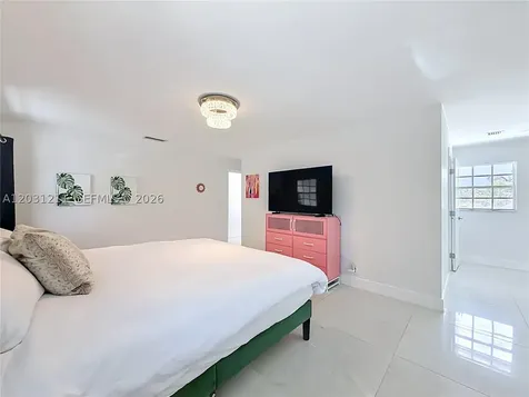 2216 NE 18th Avenue Wilton Manors FL 33305