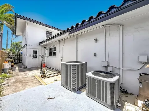 2216 NE 18th Avenue Wilton Manors FL 33305