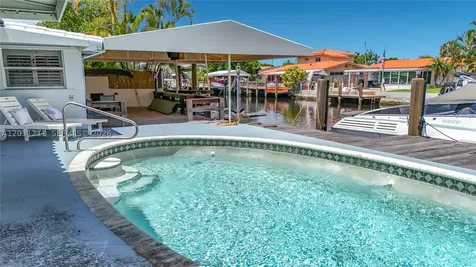 2216 NE 18th Avenue Wilton Manors FL 33305