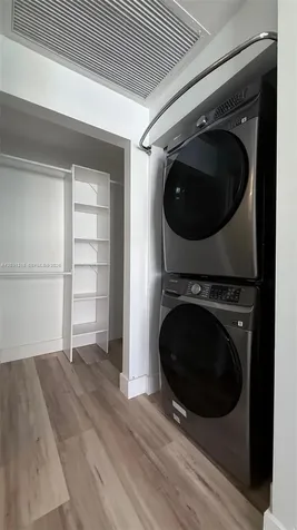 729 Meridian Avenue Miami Beach FL 33139