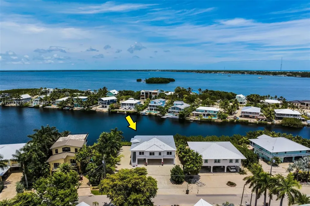 38 N Bounty Lane Key Largo FL 33037