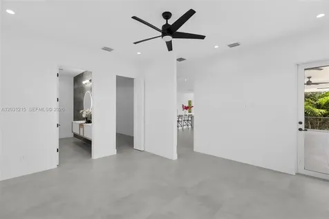 38 N Bounty Lane Key Largo FL 33037