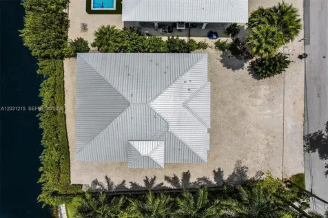 38 N Bounty Lane Key Largo FL 33037