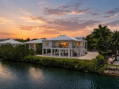 38 N Bounty Lane Key Largo FL 33037