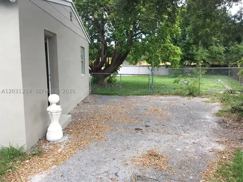 1594 NE 155th Terrace North Miami Beach FL 33162