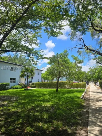 5620 SW 78th Street Miami FL 33143