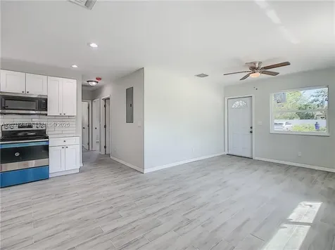 3921 SW 31st Drive West Park FL 33023