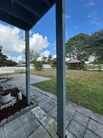 3921 SW 31st Drive West Park FL 33023