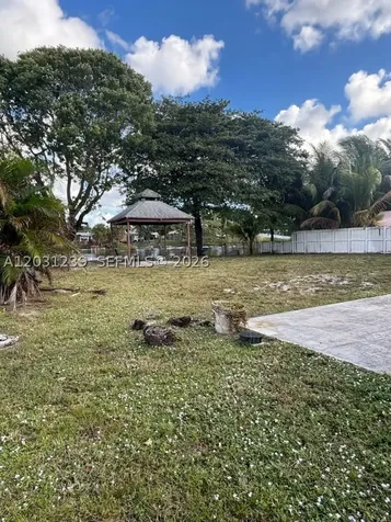 3921 SW 31st Drive West Park FL 33023