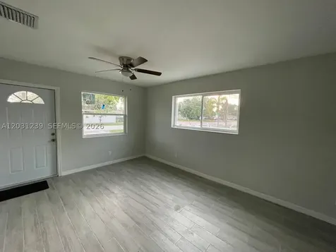3921 SW 31st Drive West Park FL 33023