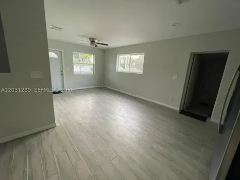 3921 SW 31st Drive West Park FL 33023