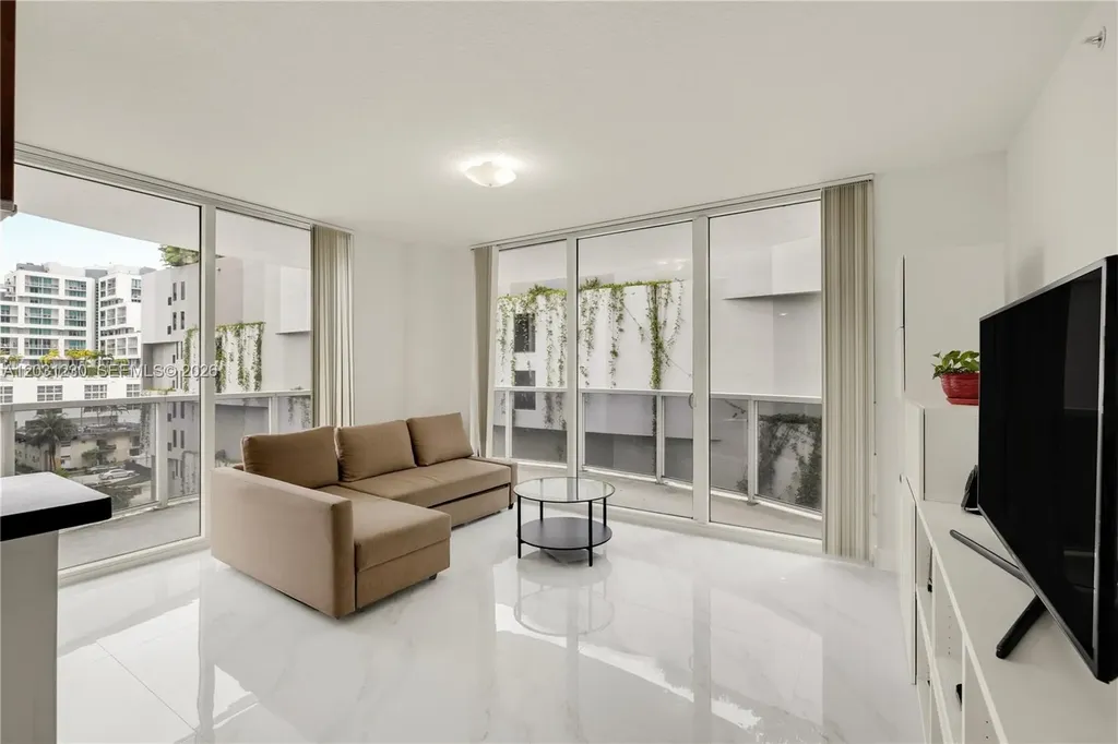 601 NE 23rd Street Miami FL 33137
