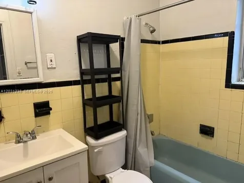 262 SW 9th Street Dania Beach FL 33004