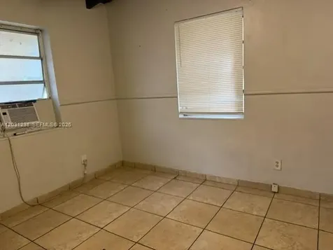 262 SW 9th Street Dania Beach FL 33004