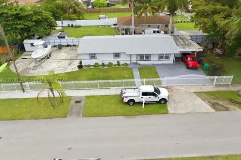 300 SW 8th Avenue Florida City FL 33034