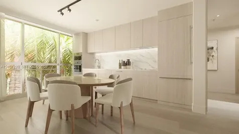 260 Collins Avenue Miami Beach FL 33139