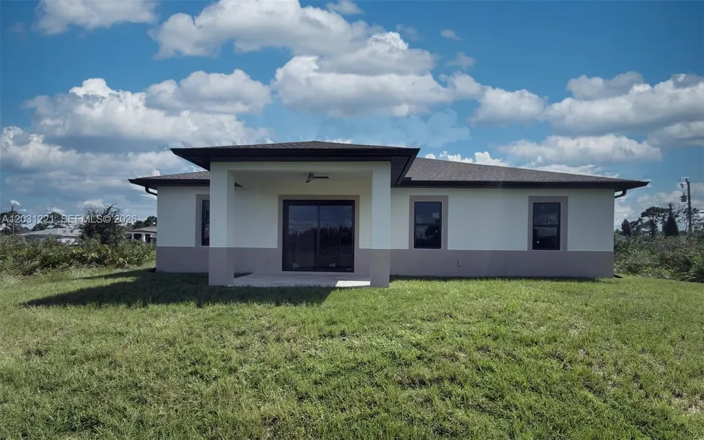 2610 20th West Other City - In The State Of Florida FL 33971