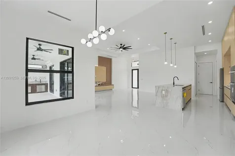3500 NE 17th Place Cape Coral FL 33909