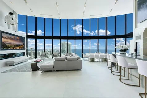 18555 Collins Avenue Sunny Isles Beach FL 33160