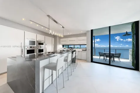 18555 Collins Avenue Sunny Isles Beach FL 33160