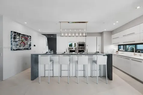 18555 Collins Avenue Sunny Isles Beach FL 33160