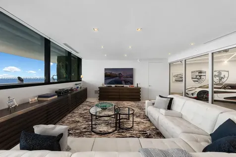 18555 Collins Avenue Sunny Isles Beach FL 33160