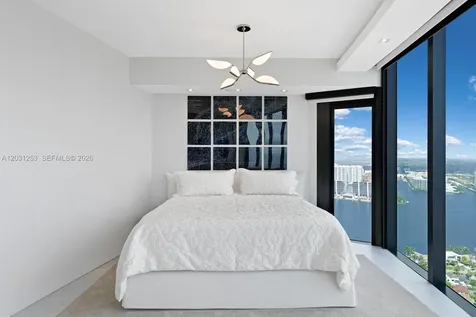 18555 Collins Avenue Sunny Isles Beach FL 33160